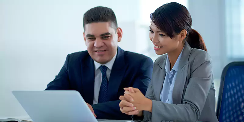 Why Partner with the Best TN Visa Consultants for Canadian Applicants for Liberia?